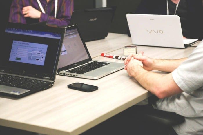 Keuntungan Sewa Laptop Dibanding Beli Baru