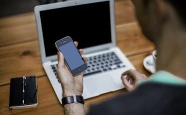 cara menghubungkan hp ke laptop dengan kabel data