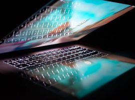 cara cerahkan layar laptop