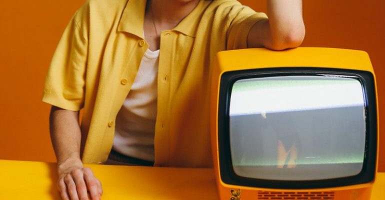 cara menghilangkan garis horizontal pada tv led