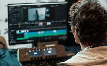 cara menjernihkan video yang blur online