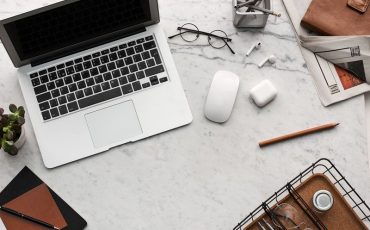 cara mengatasi layar laptop bergerak sendiri