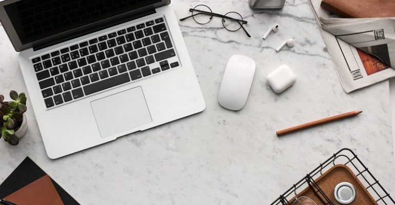 cara mengatasi layar laptop bergerak sendiri