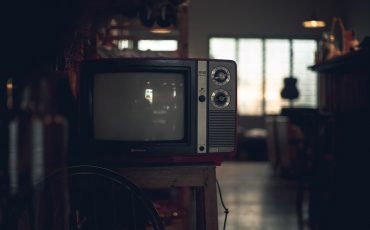 bagaimana cara memperbaiki tv yang tidak ada gambarnya