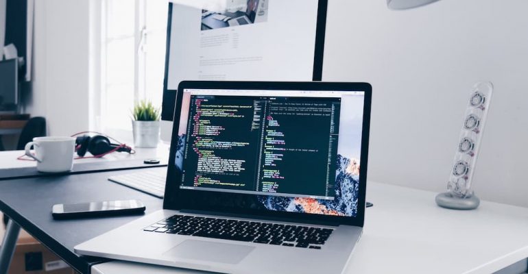 Pelajari cara mengatasi laptop loading lama saat dinyalakan seperti mematikan visual efek hingga mematikan service. Temukan langkahnya di artikel ini.