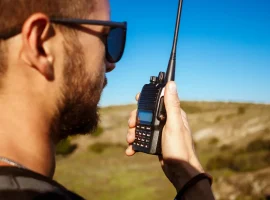 perbedaan walky talky dan handy talky
