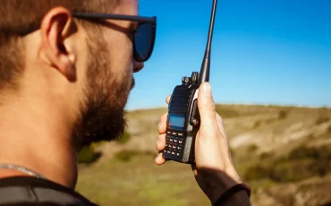 perbedaan walky talky dan handy talky