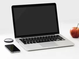 penyebab baterai laptop bocor