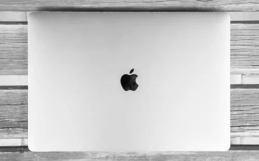 perbedaan macbook air dan pro