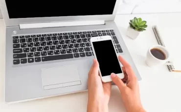 cara menampilkan layar hp ke laptop
