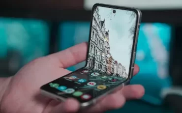 perbedaan samsung z flip dan fold