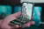perbedaan samsung z flip dan fold