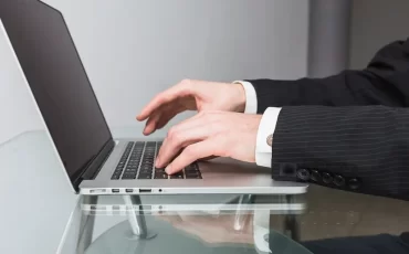 cara merawat laptop touchscreen