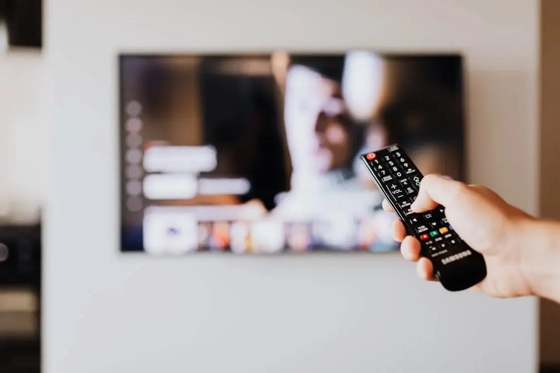 Apa Saja Perbedaan TV LED dan LCD?