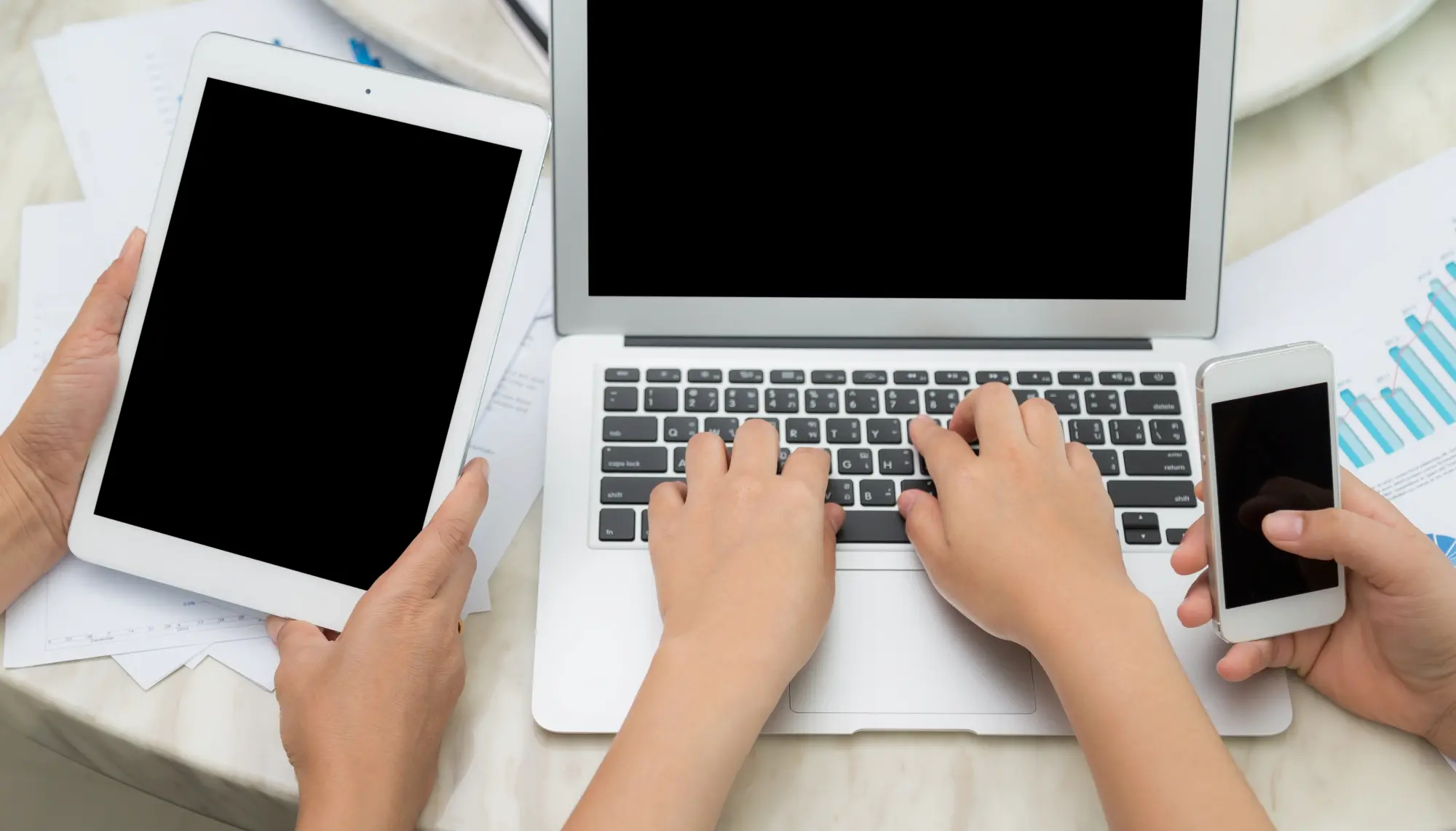 Lalu Bagaimana Cara Memindahkan Data dari iPhone ke Laptop? Apakah Bisa?