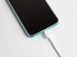 cara merawat baterai hp agar tidak kembung