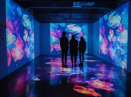 perlengkapan pameran
