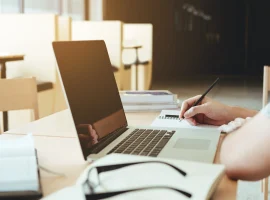 sewa laptop harian jakarta