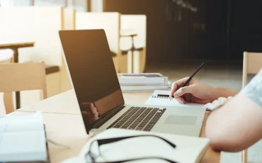 sewa laptop harian jakarta